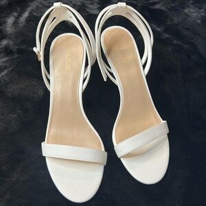 Aldo white size 8 sandals